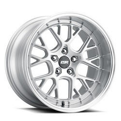 ESR CS11 HYPER SILVER/MACHINE LIP 18x8.5 5X114.3 ET30 cb72.6